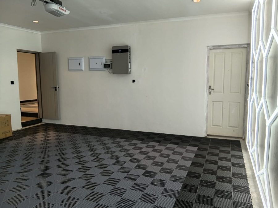 3 Bedroom Property for Sale in Sandown Western Cape
